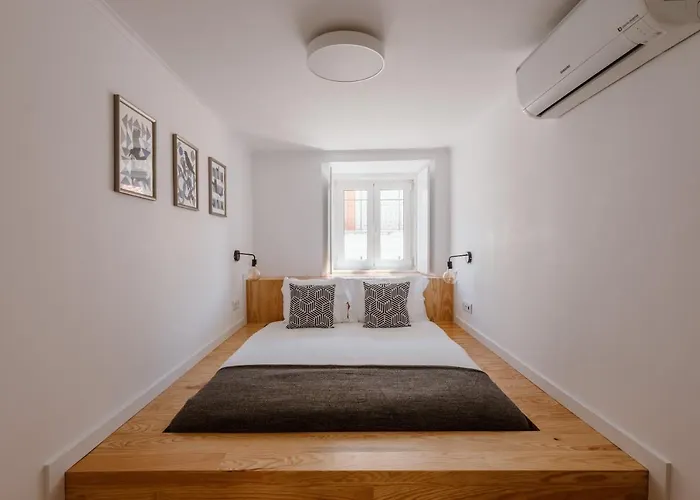 Principe Real Hideaway By Praca Das Flores