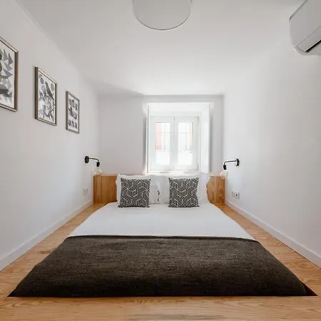 Principe Real Hideaway By Praca Flores By Nestatlisbon *