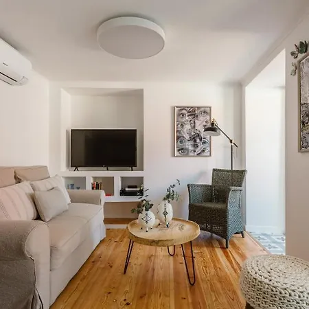 Daire Principe Real Hideaway By Praca Flores By Nestatlisbon *