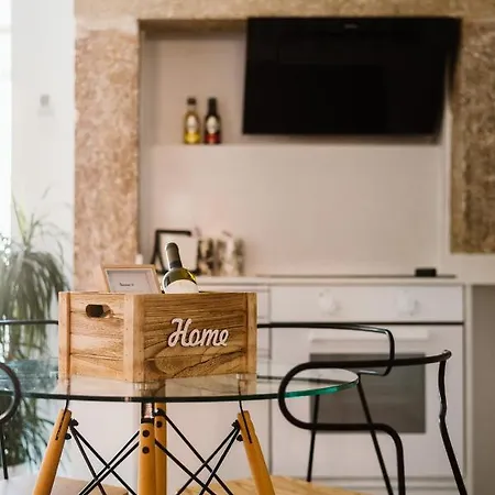 Principe Real Hideaway By Praca Flores By Nestatlisbon